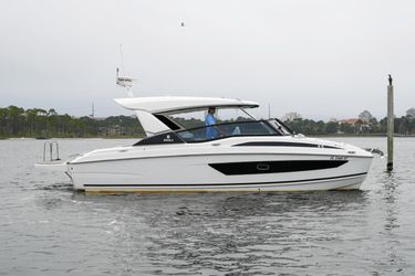 32' Aquila 2020 Yacht For Sale